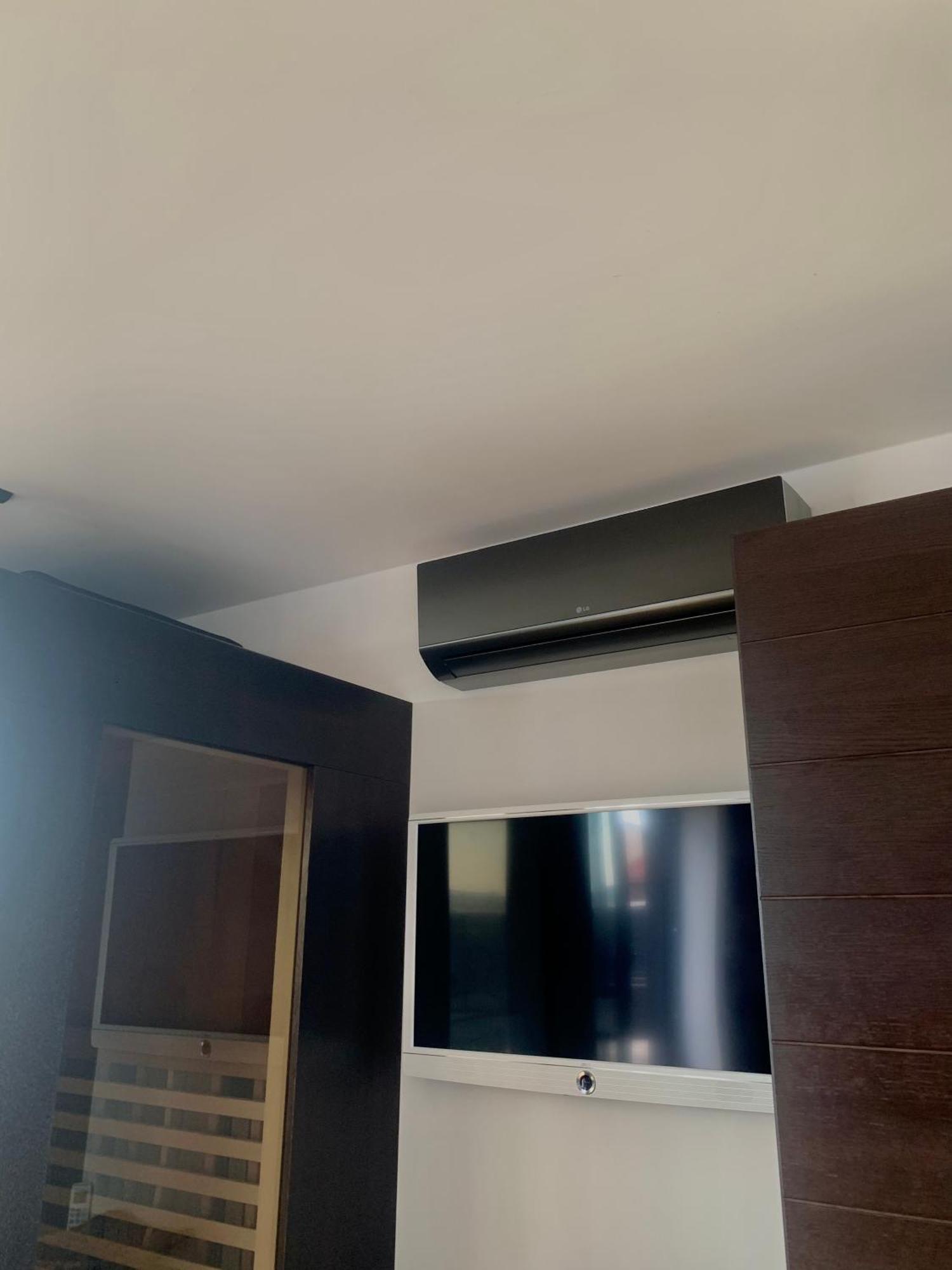 Apartman Se Saunou A Terasou S Vyhledem Na 布尔诺 外观 照片