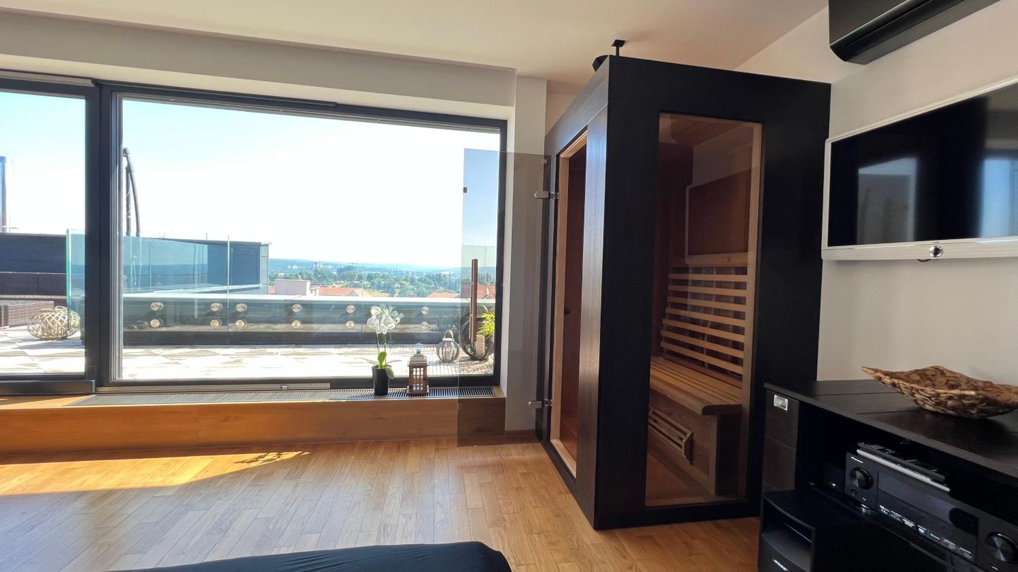 Apartman Se Saunou A Terasou S Vyhledem Na 布尔诺 外观 照片