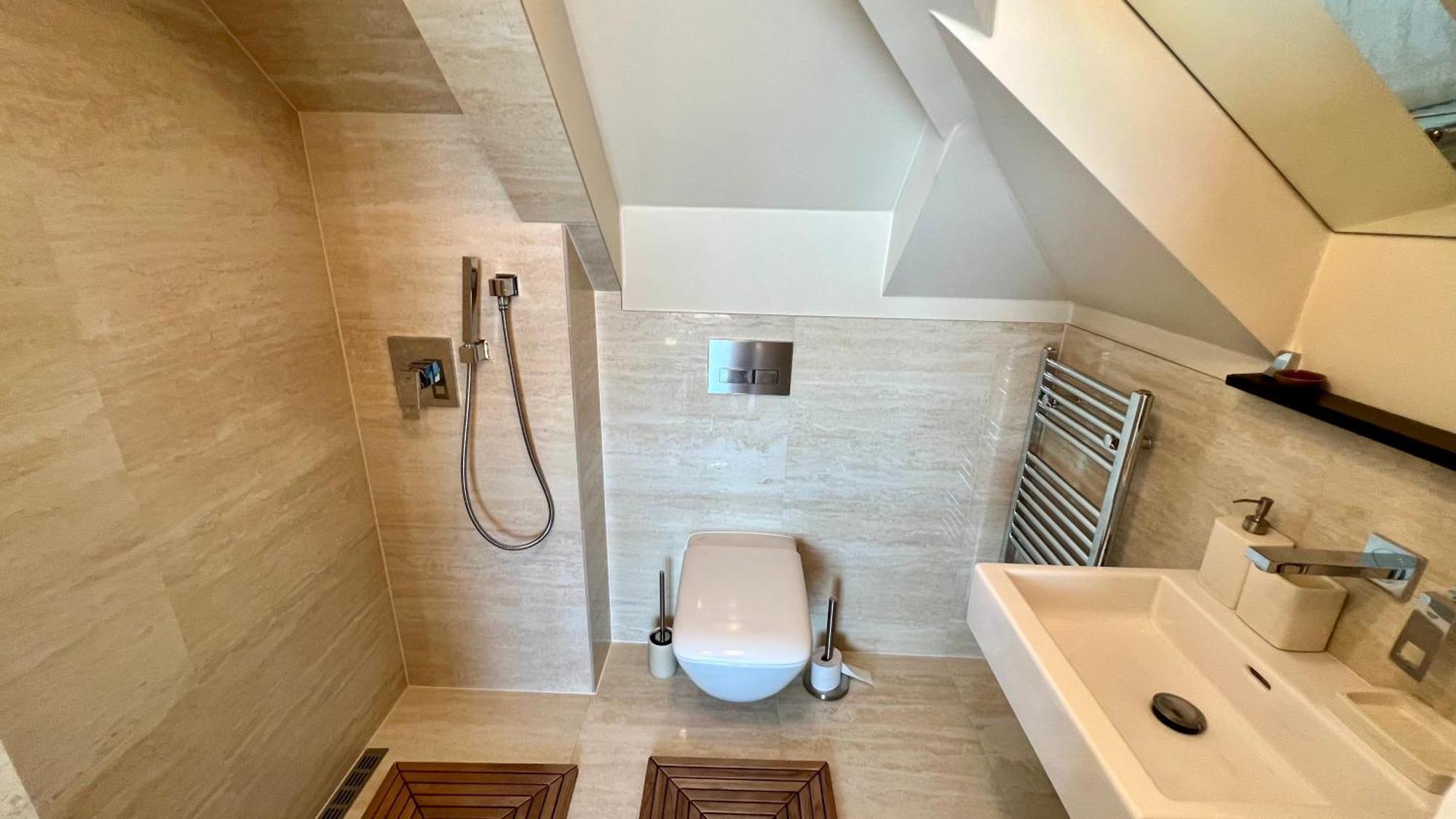 Apartman Se Saunou A Terasou S Vyhledem Na 布尔诺 外观 照片